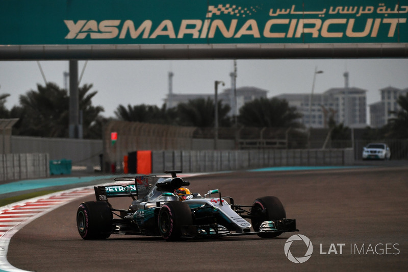 Lewis Hamilton, Mercedes-Benz F1 W08