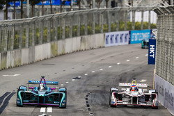 Kamui Kobayashi, Andretti Formula E , en lutte avec Neel Jani, Dragon Racing