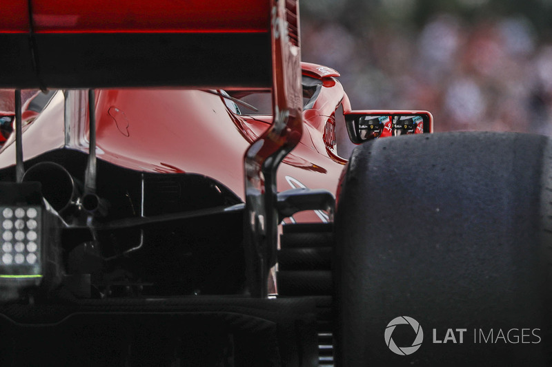 Kimi Raikkonen, Ferrari SF71H espejo