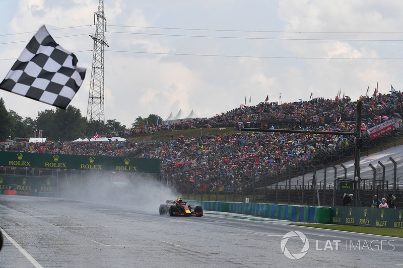 Max Verstappen, Red Bull Racing RB14 takes the chequered flag