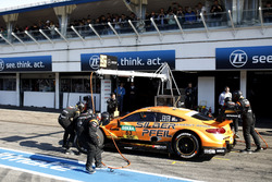 Pit stop, Maro Engel, Mercedes-AMG Team HWA, Mercedes-AMG C63 DTM