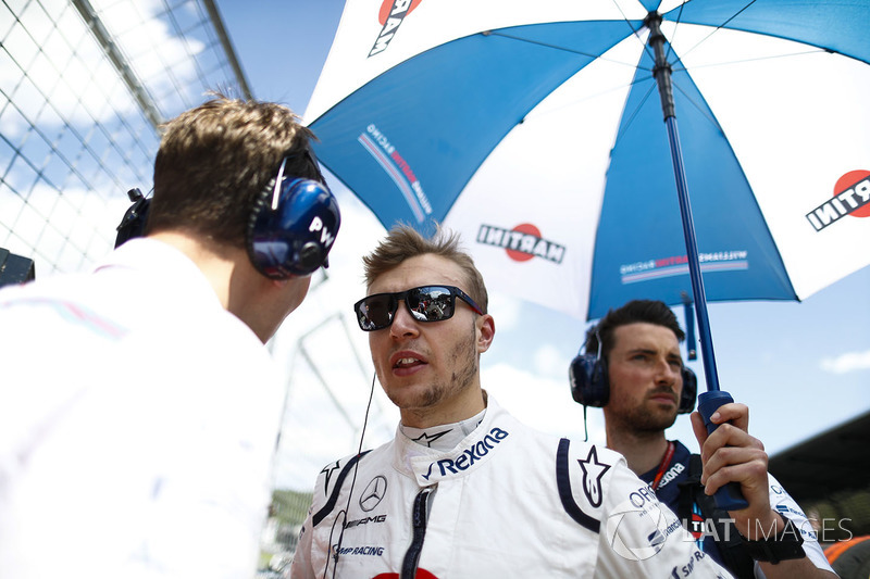 Sergey Sirotkin, Williams Racing, on the grid