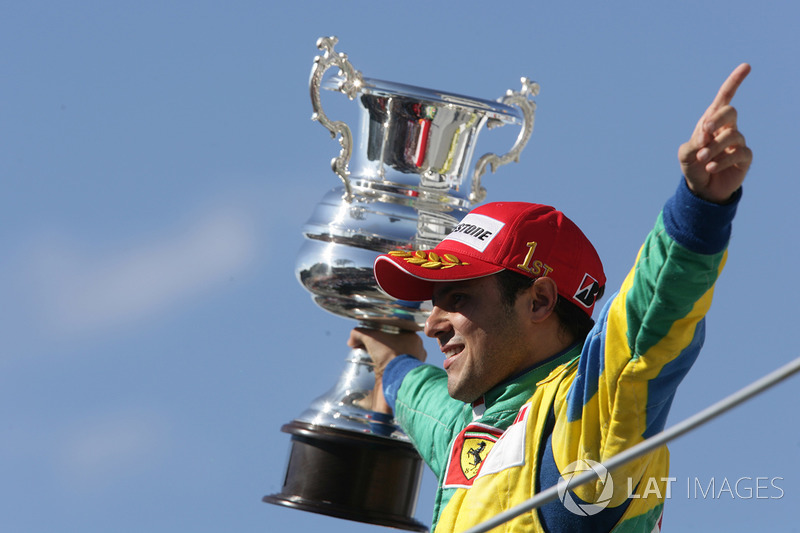 Galvão Bueno: "Felipe! Felipe! Felipe Massa é do Brasil!