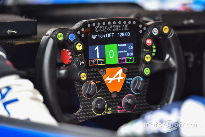 Detalle del volante de Signatech Alpine