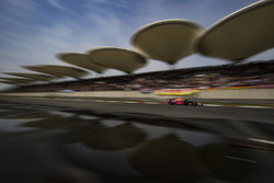 Daniel Ricciardo, Red Bull Racing RB14 Tag Heuer