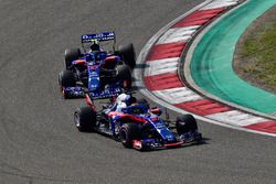 Brendon Hartley, Scuderia Toro Rosso STR13 and Pierre Gasly, Scuderia Toro Rosso STR13