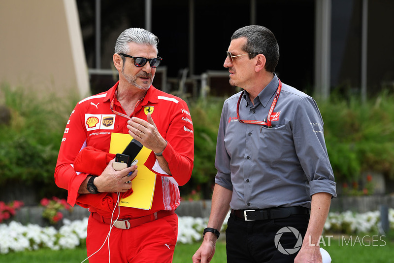 Maurizio Arrivabene, Ferrari Team Principal and Guenther Steiner, Haas F1 Team Principal