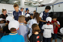 Сергей Сироткин и Лэнс Стролл, Williams, Брендон Хартли, Scuderia Toro Rosso