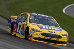 Ricky Stenhouse Jr., Roush Fenway Racing, Ford Fusion Little Hug Fruit Barrels