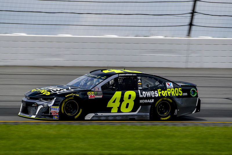 15. Jimmie Johnson, Hendrick Motorsports, Chevrolet Camaro Lowe's for Pros