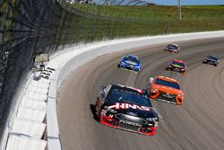 Clint Bowyer, Stewart-Haas Racing Ford and Daniel Suarez, Joe Gibbs Racing Toyota