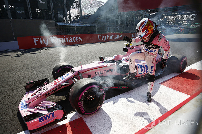 Alfonso Celis Jr., Sahara Force India F1 VJM10 after crash