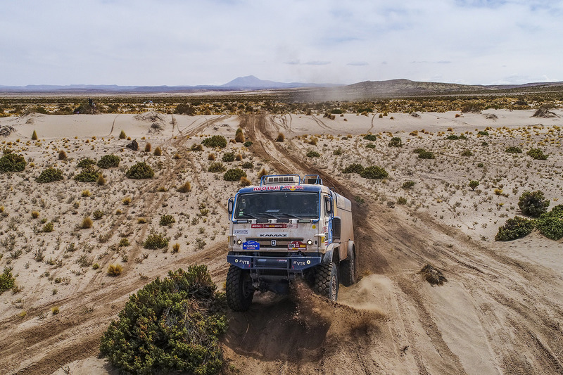#500 Team Kamaz Master: Eduard Nikolaev, Evgeny Yakovlev, Vladimir Rybakov