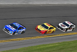 Ricky Stenhouse Jr., Roush Fenway Racing Ford Fusion, Joey Logano, Team Penske Ford Fusion, Kevin Ha