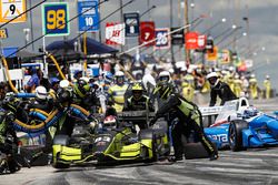 Charlie Kimball, Chip Ganassi Racing Honda pit stop