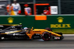 Jolyon Palmer, Renault Sport F1 Team RS17, bloque une roue