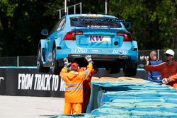 De wagen van Nestor Girolami, Polestar Cyan Racing, Volvo S60 Polestar TC1