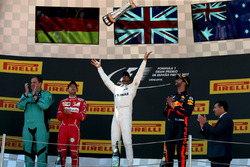 Podium: race winner Lewis Hamilton, Mercedes AMG F1, second place Sebastian Vettel, Ferrari, third p