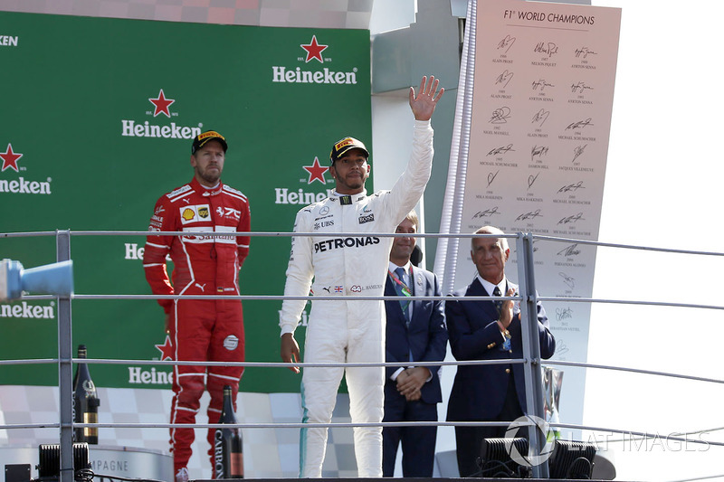 Podium: Sieger Lewis Hamilton, Mercedes AMG F1, 3. Sebastian Vettel, Ferrari