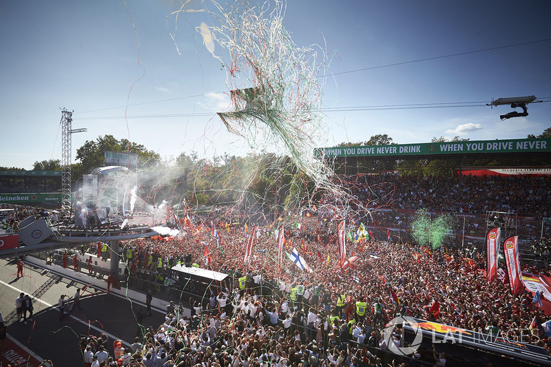 Italia: 185.000 espectadores; 37.500