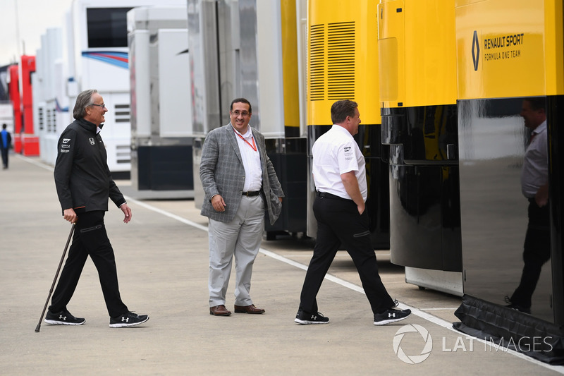 Mansour Ojjeh, TAG, Sheikh Mohammed bin Essa Al Khalifa, CEO of the Bahrain Economic Development Board and McLaren Shareholder and Zak Brown, McLaren Executive Director