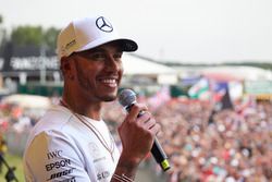 Race winner Lewis Hamilton, Mercedes AMG F1, on stage