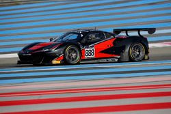 #888 Kessel Racing, Ferrari 488 GT3: Marco Zanuttini, David Perell