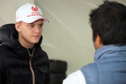 Mick Schumacher with Narain Karthikeyan