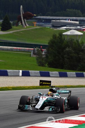 Lewis Hamilton, Mercedes AMG F1 W08
