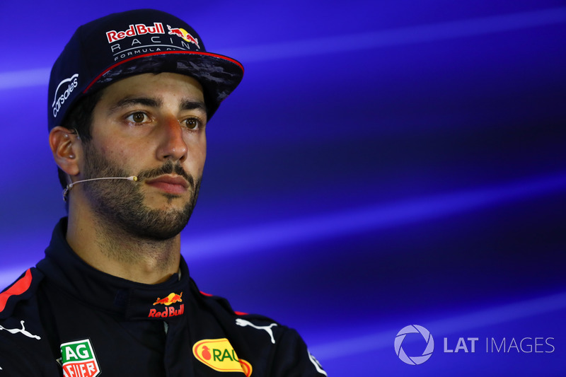 Il terzo classificato Daniel Ricciardo, Red Bull Racing, nella conferenza stampa