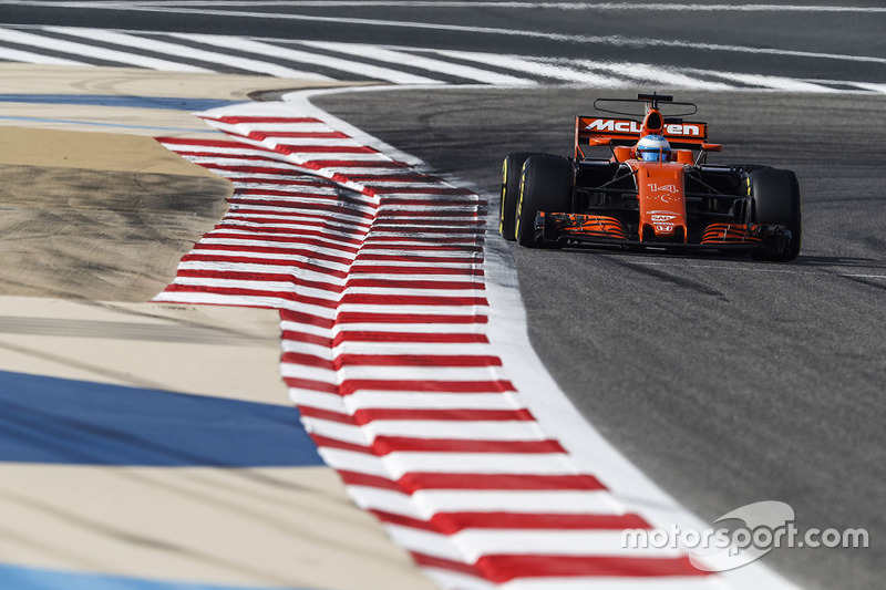 Fernando Alonso, McLaren, MCL32