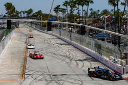 #10 Wayne Taylor Racing Cadillac DPi: Ricky Taylor, Jordan Taylor