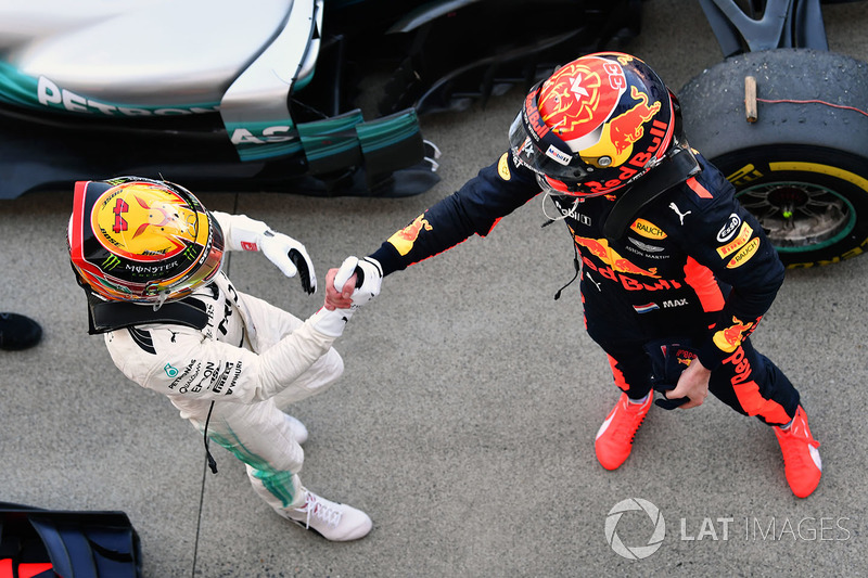 Race winner Lewis Hamilton, Mercedes AMG F1 celebrates in parc ferme with Max Verstappen, Red Bull Racing