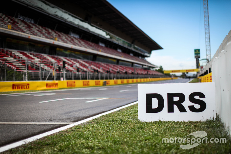 DRS Sign and Track View