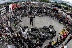 Race winner Josef Newgarden, Team Penske Chevrolet