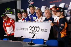 3000. Rennen der Motorrad-WM: Jorge Lorenzo, Ducati Team; Cal Crutchlow, Team LCR Honda; Maverick Vi