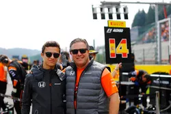 Zak Brown, McLaren Technology Group, con Lando Norris