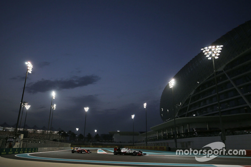 Romain Grosjean, Haas F1 Team VF-16