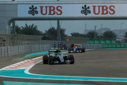 Lewis Hamilton, Mercedes AMG F1 W07 Hybrid