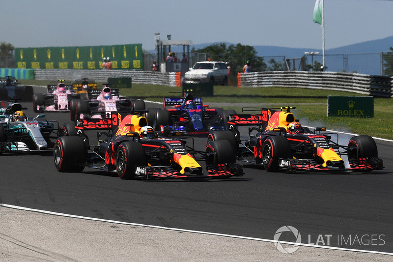 Сход. Даниэль Риккардо, Red Bull Racing