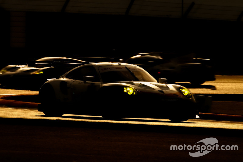 #91 Porsche Team Porsche 911 RSR: Richard Lietz, Frédéric Makowiecki