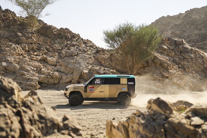 #504 Defender Rally, Defender D7X-R: Sara Price, Sean Berriman 