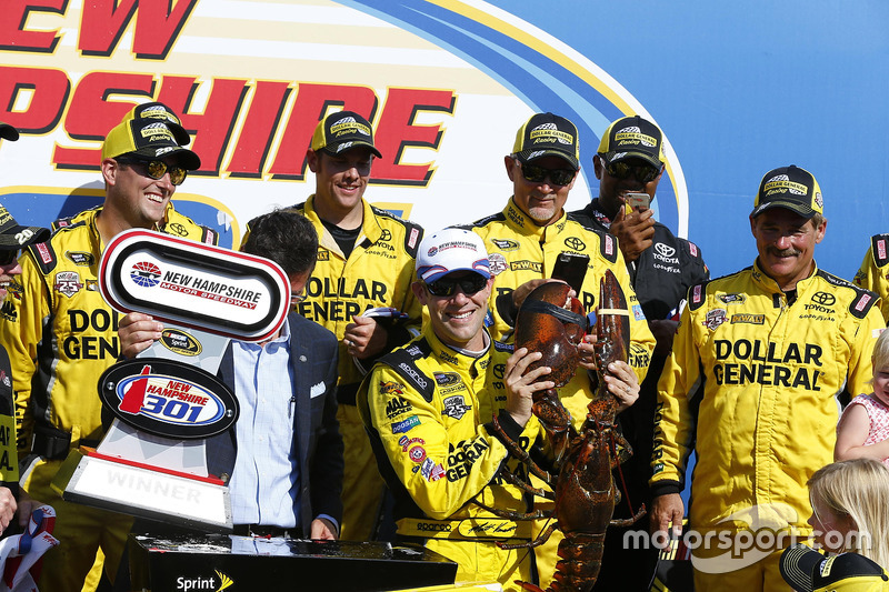 Race winner Matt Kenseth, Joe Gibbs Racing Toyota