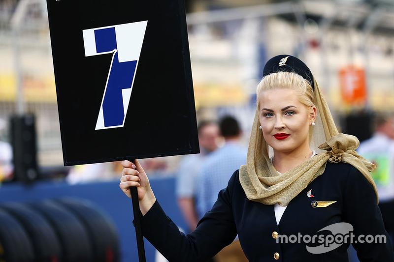 grid girl