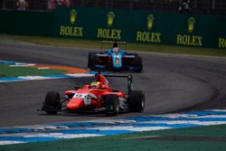 Jake Dennis, Arden International leads Akash Nandy, Jenzer Motorsport