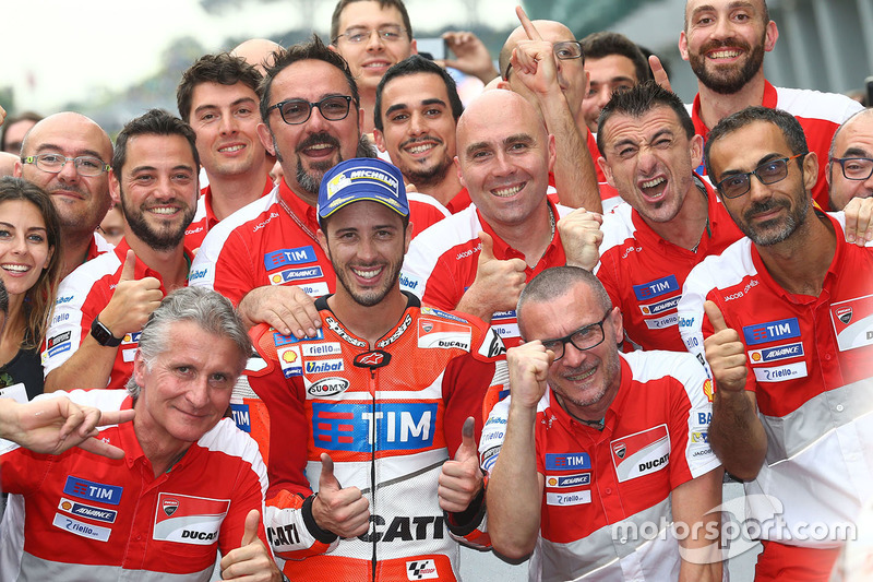 Ganador de la carrera Andrea Dovizioso, Ducati Team