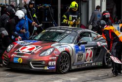 #137 Team Mathol Racing, Porsche Cayman S: Ivan Jacoma, Wolfgang Weber