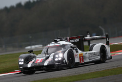 #2 Porsche Team Porsche 919 Hybrid: Romain Dumas, Neel Jani, Marc Lieb