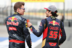 Даниил Квят, Red Bull Racing и Карлос Сайнс мл., Scuderia Toro Rosso