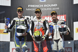 Podium : le vainqueur Jules Cluzel, MV Augusta, le deuxième Niki Tuuli, Kallio Racing, et le troisième Ayrton Badovini, Team Lorini